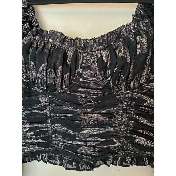 ASTR the Label Black and Silver Metallic Long Sleeve Crop Top Large - Picture 3 of 5